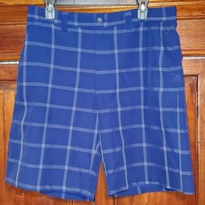 IZOD MENS SHORTS